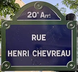 Voir la plaque.