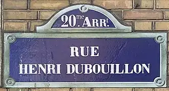 Voir la plaque.