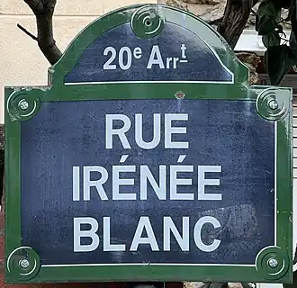 Voir la plaque.
