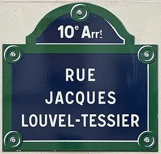 Voir la plaque.