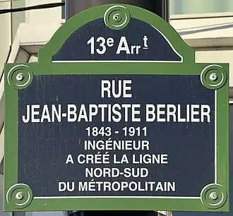 Voir la plaque.