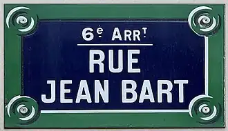 Voir la plaque.