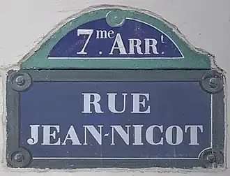 Voir la plaque.