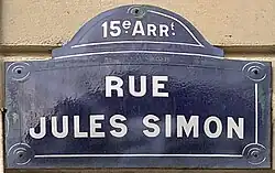 Voir la plaque.