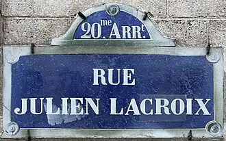 Voir la plaque.
