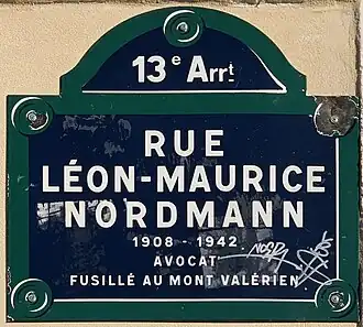 Voir la plaque.