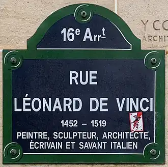 Voir la plaque.