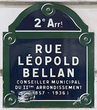Voir la plaque.