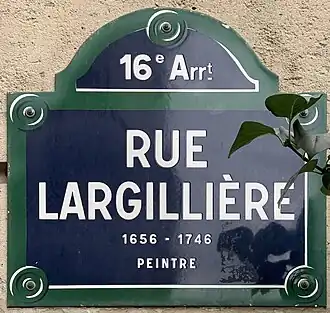 Voir la plaque.