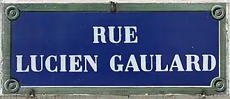 Voir la plaque.