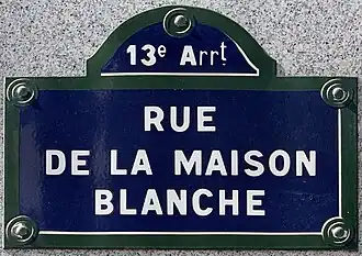 Voir la plaque.