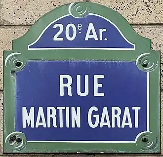 Voir la plaque.