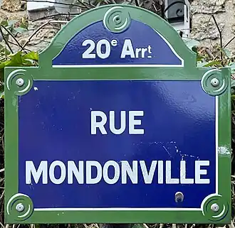 Voir la plaque.