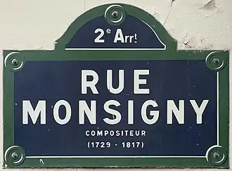 Voir la plaque.