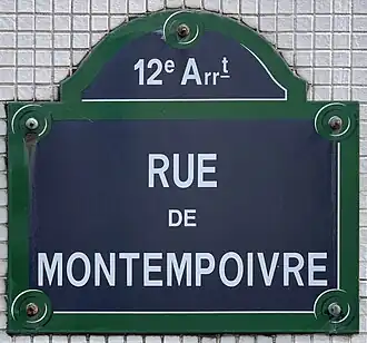 Voir la plaque.