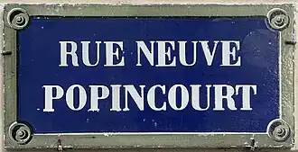 Voir la plaque.