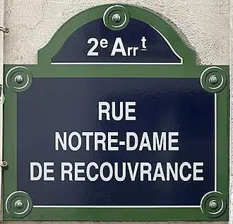 Voir la plaque.