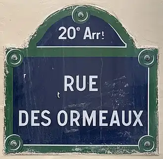 Voir la plaque.