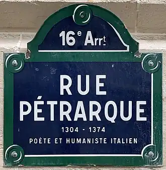 Voir la plaque.