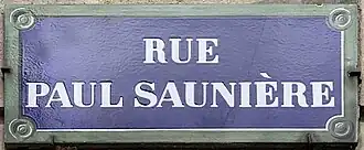 Voir la plaque.