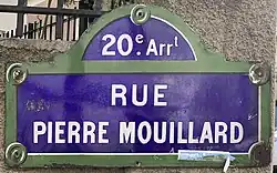 Voir la plaque.