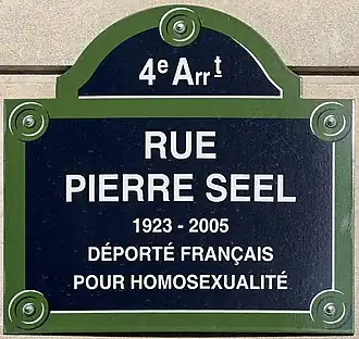 Voir la plaque.