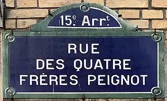 Voir la plaque.