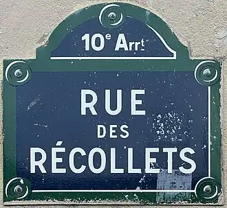 Voir la plaque.