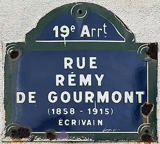 Voir la plaque.