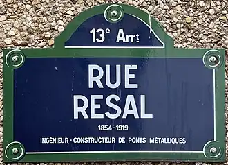 Voir la plaque.