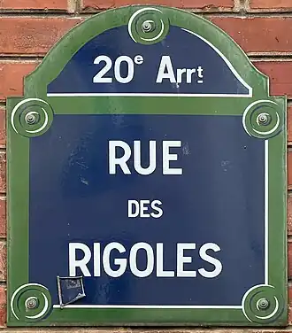 Voir la plaque.