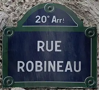 Voir la plaque.