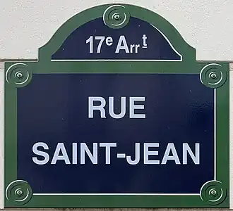 Voir la plaque.