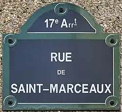 Voir la plaque.