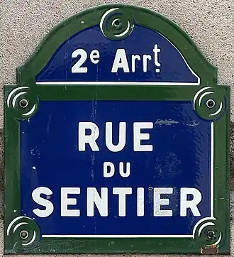 Voir la plaque.