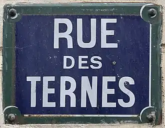 Voir la plaque.
