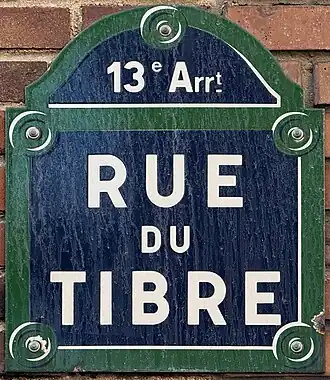 Voir la plaque.