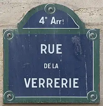Voir la plaque.