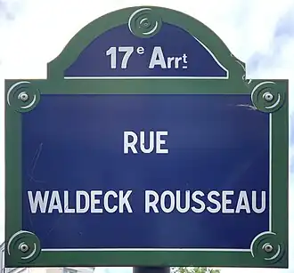 Voir la plaque.
