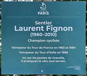 Voir la plaque.