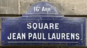 Voir la plaque.