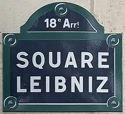 Voir la plaque.