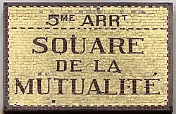 Voir la plaque.