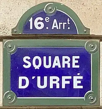 Voir la plaque.