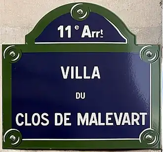 Voir la plaque.