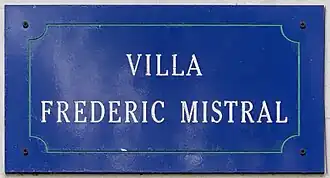 Voir la plaque.