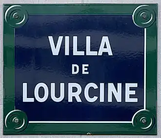 Voir la plaque.