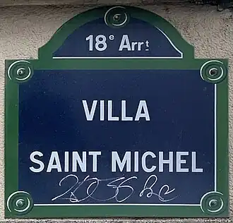 Voir la plaque.
