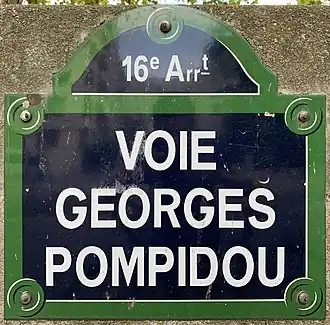 Voir la plaque.