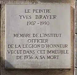Plaque au n°22.
